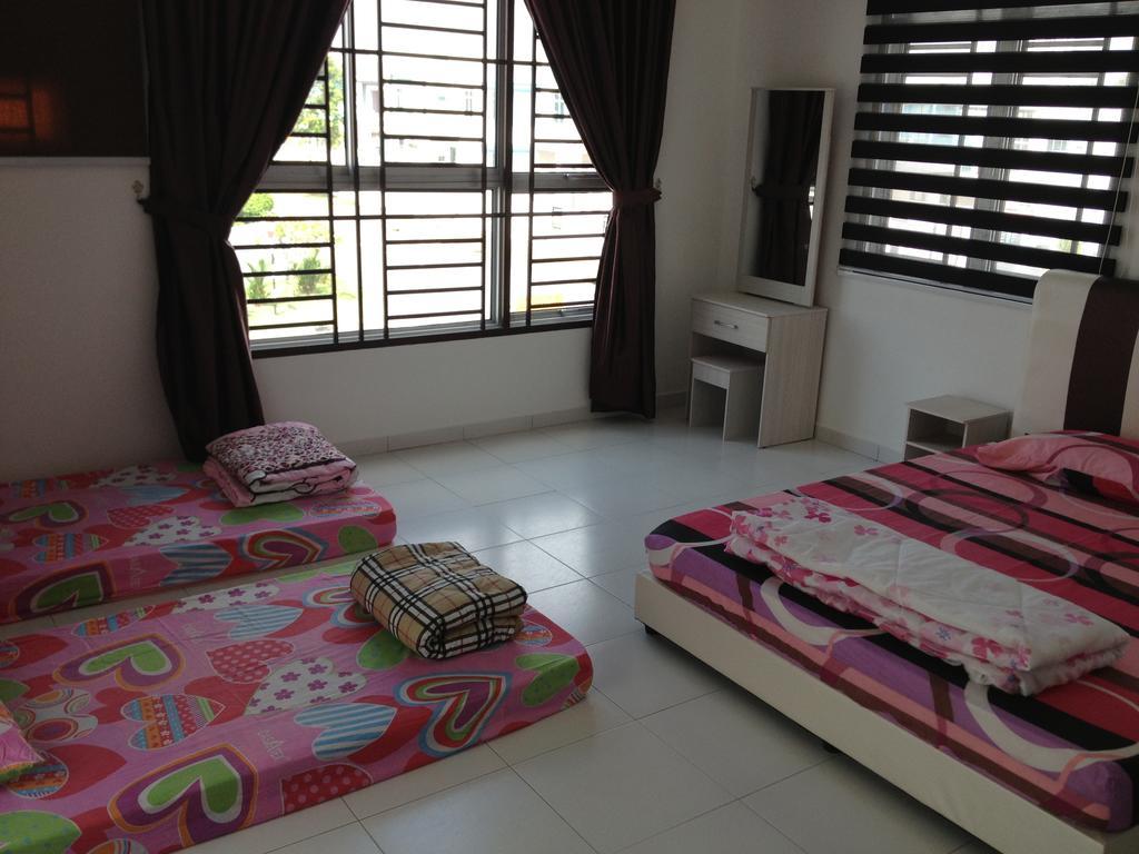 Comfort Holiday Home @ Bukit Indah Johor Bahru Exterior foto